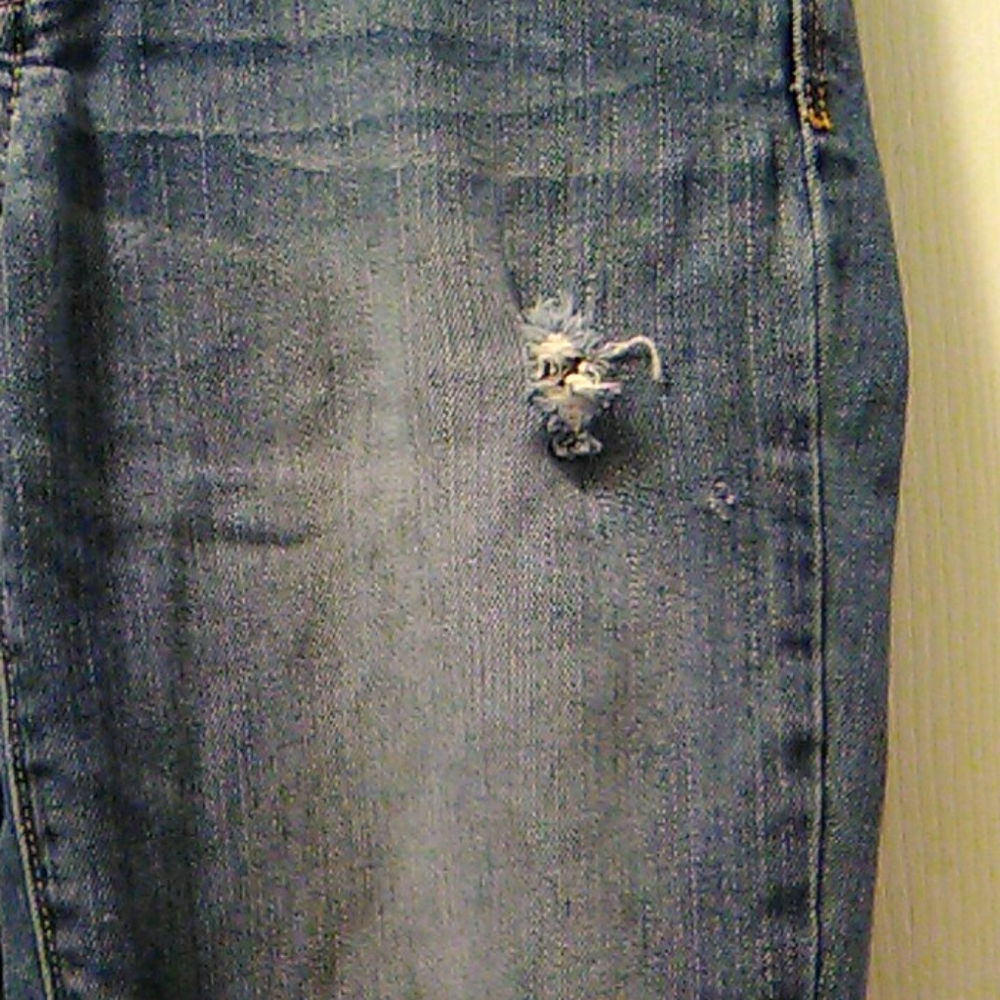 American Eagle Stretch Jeans - Picture 2 of 13